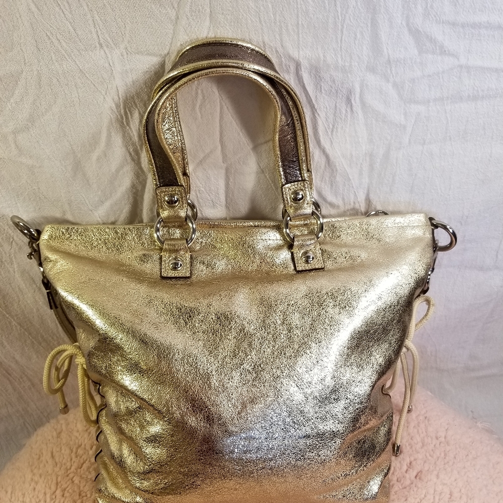 New Gold Coach Poppy🛍 - Picture 3 of 12